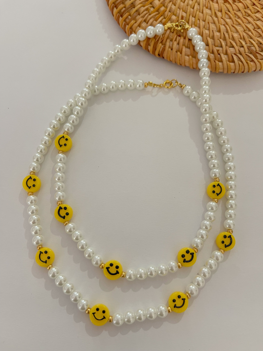 Choker Happy Face en perlas